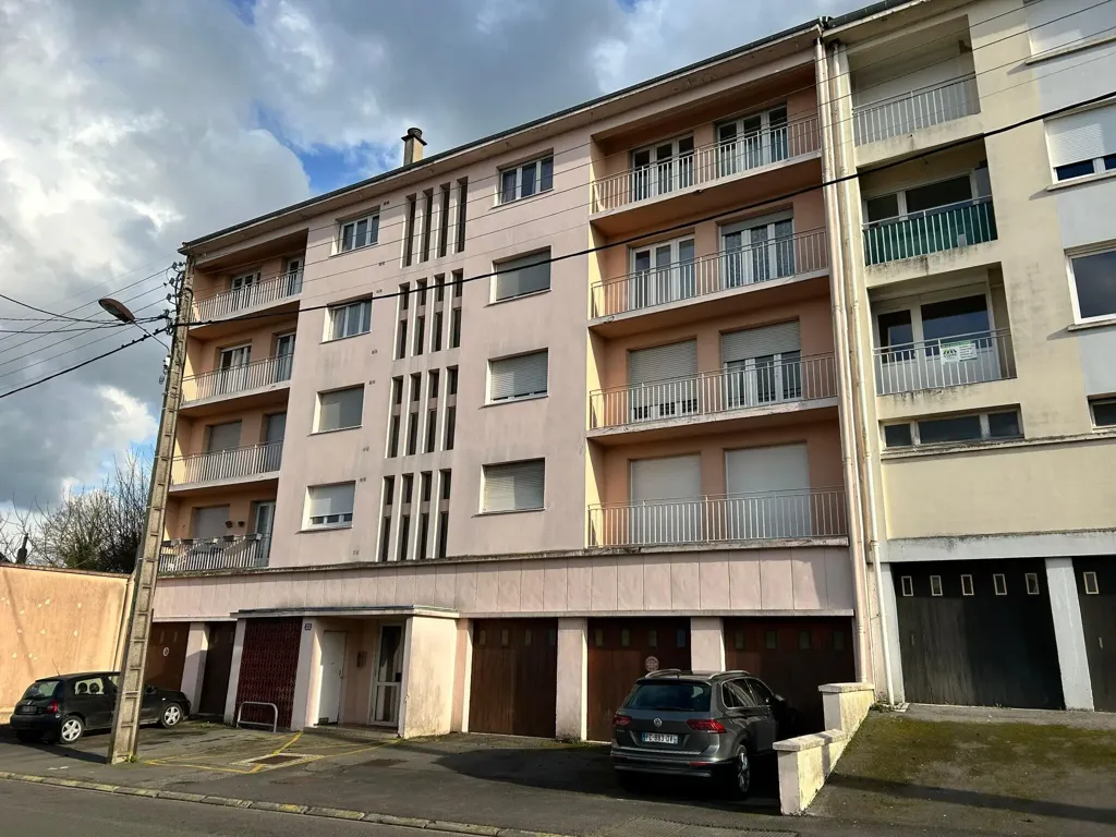 Extérieur - Appartement Lumineux avec Balcon à Saint-Quentin