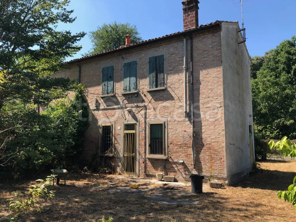 Välivaade - Independent House with Garden in Voghiera