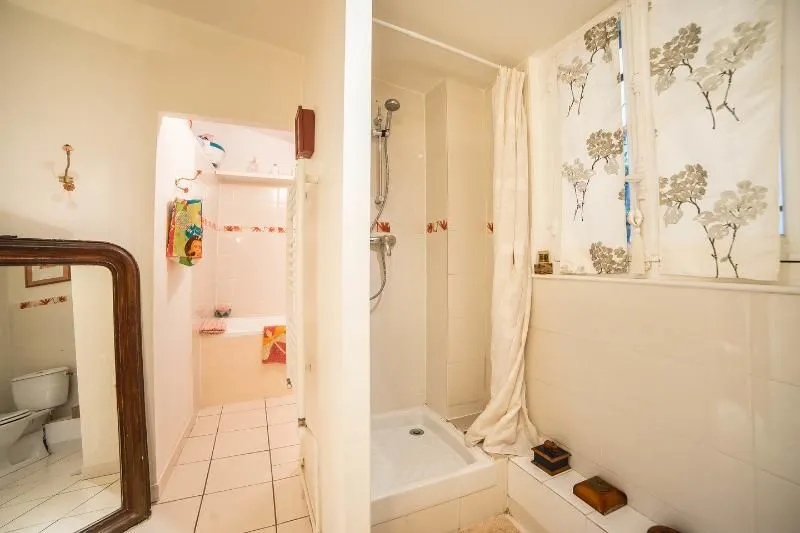 Vannitoad - Student-Friendly Room with Kitchen in Paris 15