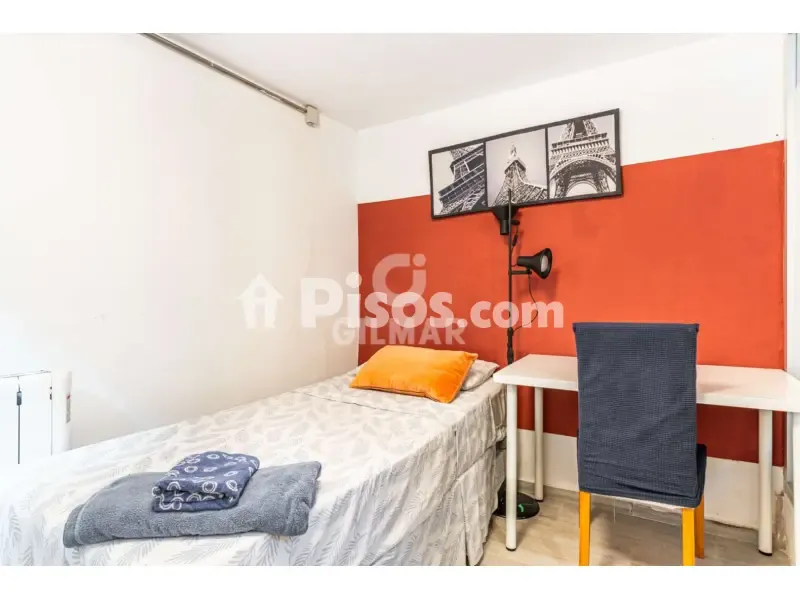 Chambres - Duplex with Patio in Puerta del Ángel, Madrid