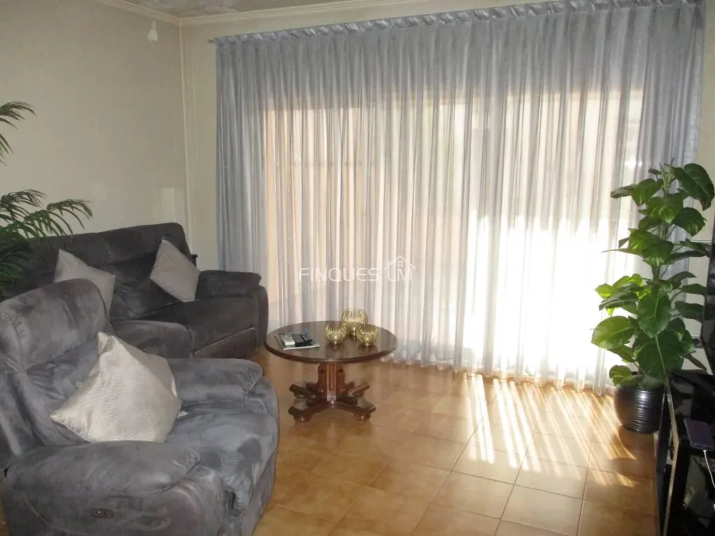 Elutuba - Duplex with Terrace in Tordera