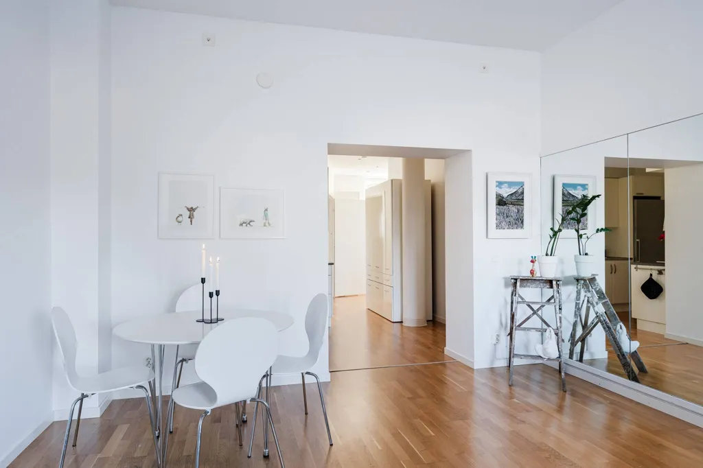 Söögituba - Apartment with High Ceilings in Central Enköping