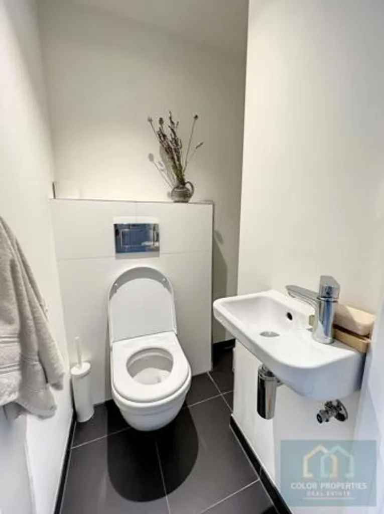 Bathrooms - Furnished Apartment with Terrace in EU District