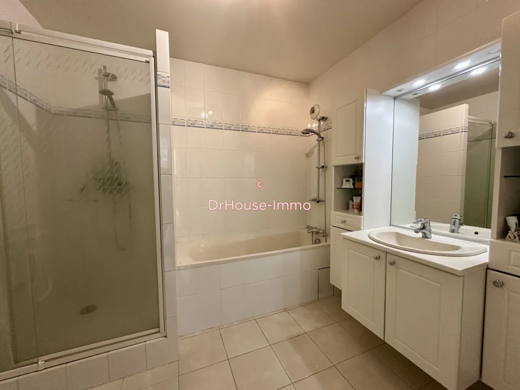 Bagni - Spacious Apartment with Terraces in Victor Hugo