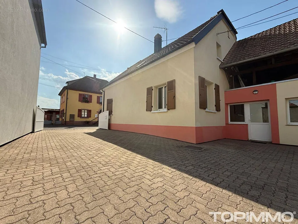 Exterior - Renovated House with Canal Access in Widensolen