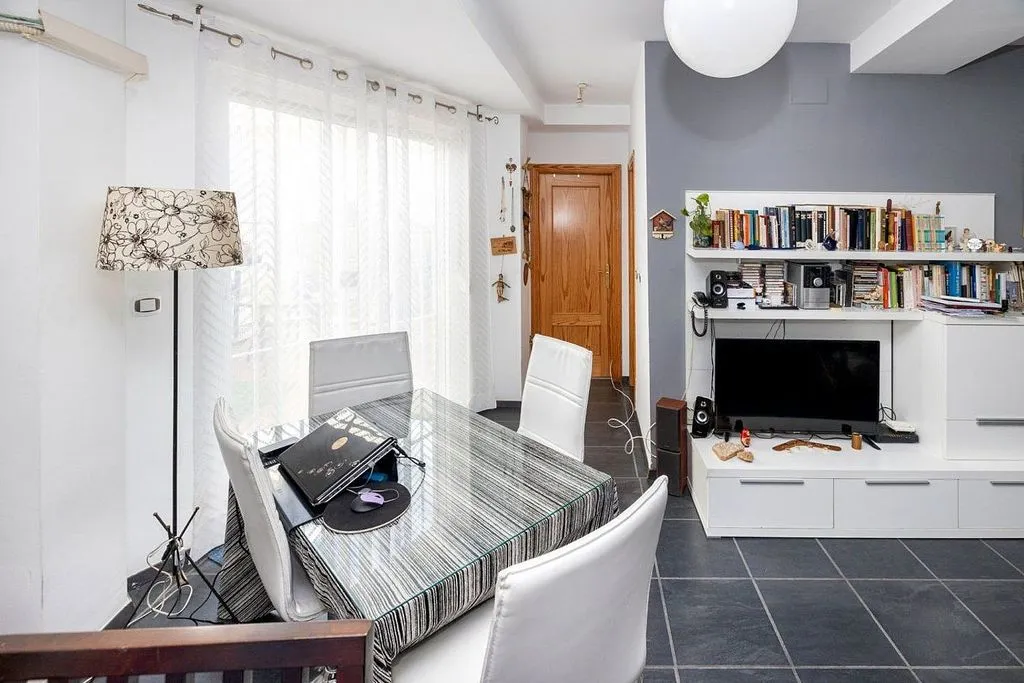 Söögituba - Apartment with Terrace in Pulianas