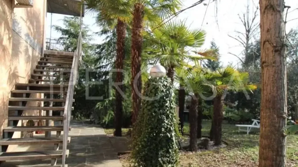 Jardin - Rustic Villa with Dual Units in Formigine