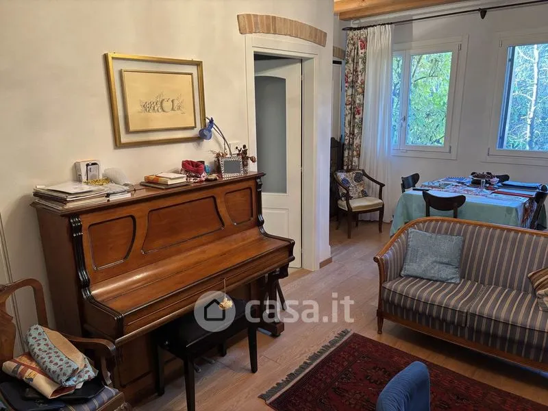 Elutuba - Bifamiliar Villa with Garden in Adria Centre