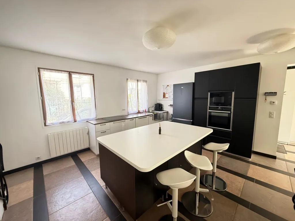 Cuisine - Maison Familiale avec Jardin à Clamart Gare