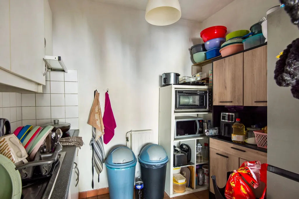 Cuisine - Appartement avec Garage au Centre de Mortsel