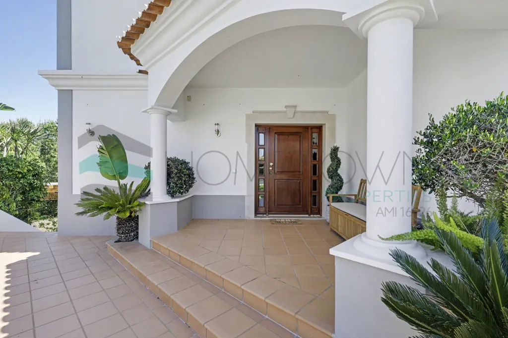Terrazza - 5-Bed Villa with Pool in Vila Sol, Loulé