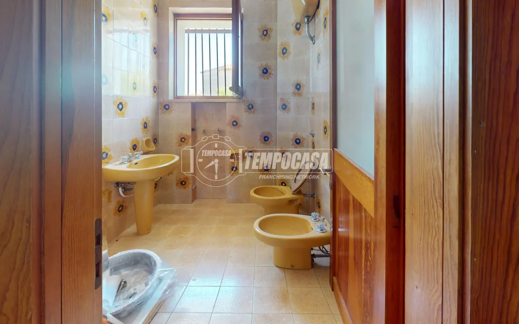 Salles de bain - Triplex Villa with Private Garden in Sassari