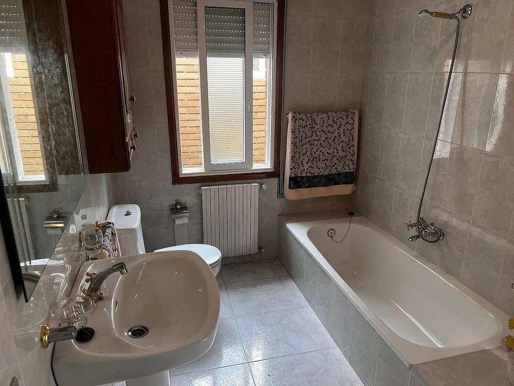Salles de bain - Chalet with Pool and Terrace in Pantón