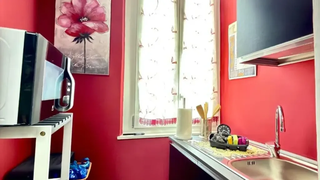 Cuisine - Rustic 2-Bed Flat with Balcony in Torino