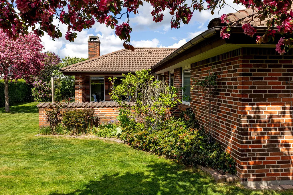 Giardino - Villa with Garden in Jyllinge