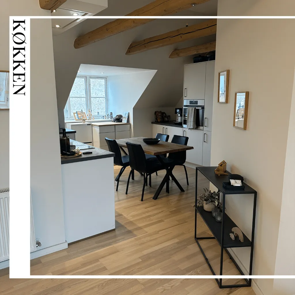 Dining Room - Charming Flat with Church View in Ringsted