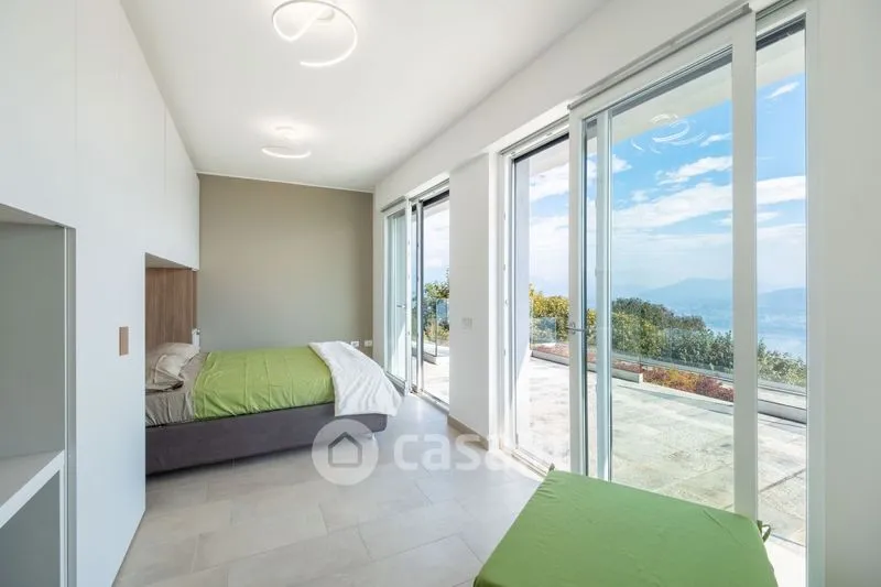 Magamistoad - Modern Villa with Lake View in Pollino