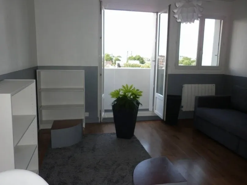 Living Room - Meubled Studio with Balcony in Aubervilliers