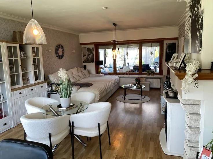Villa avec Garage et Jardin à Kalfort
