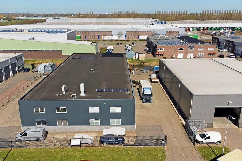 Välivaade - Commercial Unit with Secure Outdoor Space in Strijen