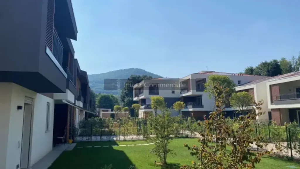 Garden - New Trilocale with Private Garden in Collebeato