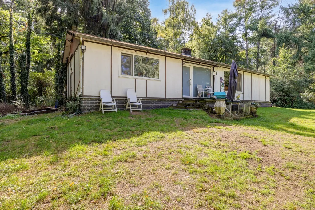 Garden - Building Plot with Renovation Potential in Lummen