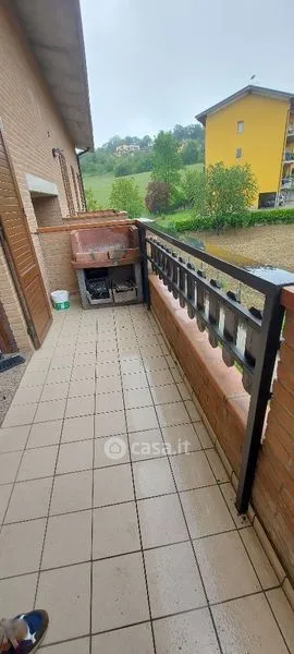 Balcon - Two-Storey Apartment with Balcony in Serramazzoni