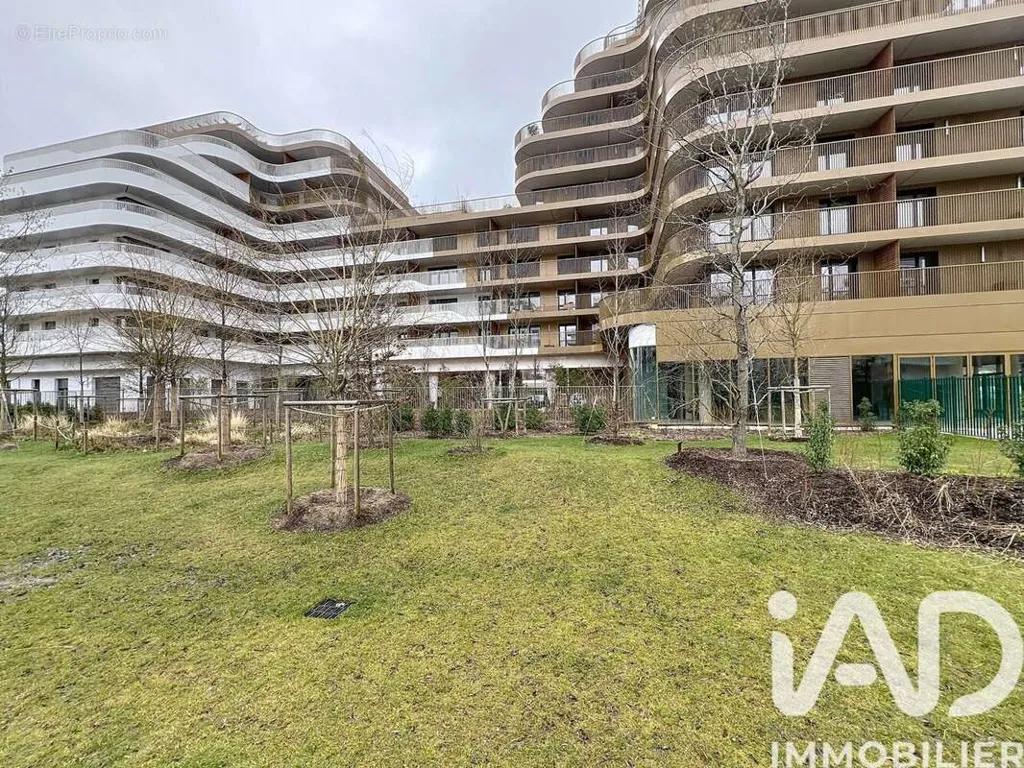 Aed - Modern Flat with Balcony in Rueil-Malmaison
