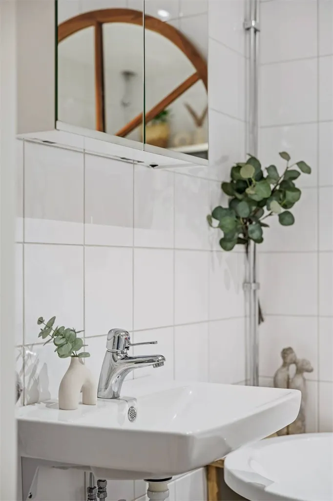 Salles de bain - Apartment with Garden in Åby