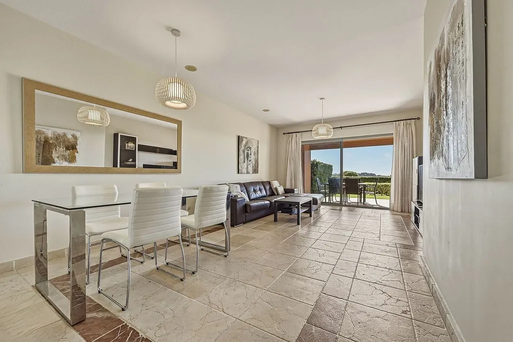 Elutuba - Ground Floor Apartment with Pool in Benatalaya