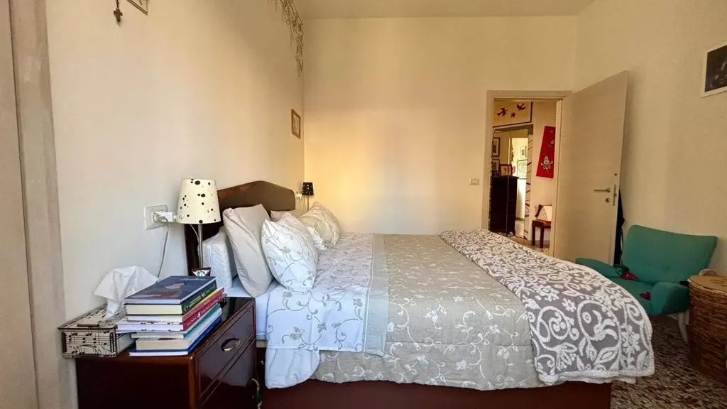 Magamistoad - 4-Bedroom Apartment with Balcony in Florence