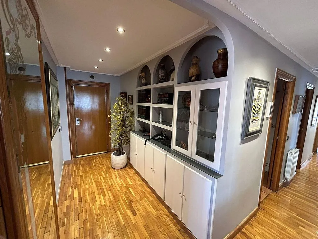 hallway_entrance