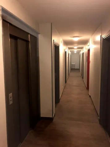 Entrée - Studio avec Vue Verdoyante à Paris