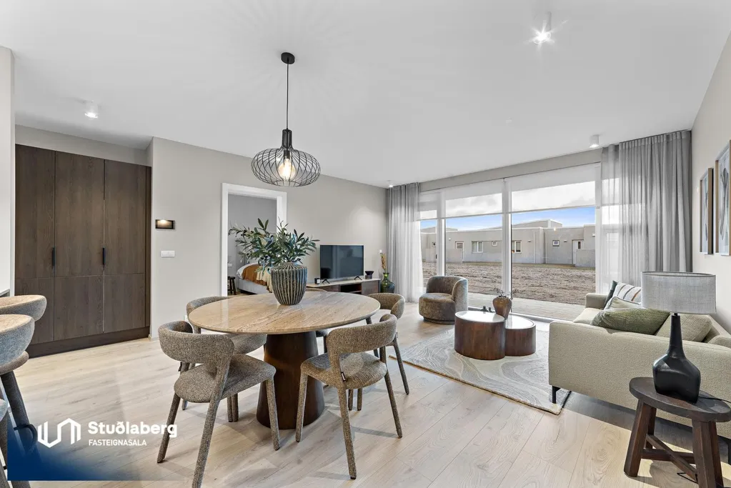 Dining Room - New 3-Bedroom Apartment with Elevator in Reykjanesbær