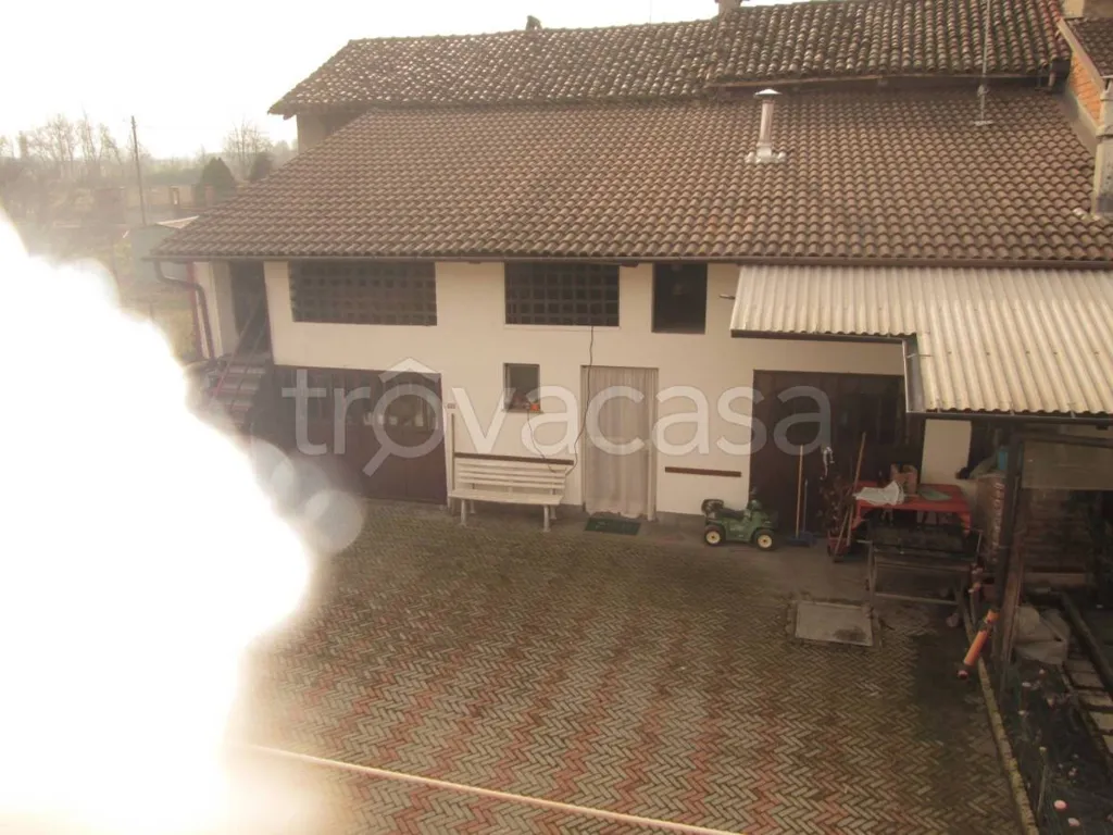 Õhuvaade - Rustic Villa with Private Garden in Villafranca Piemonte