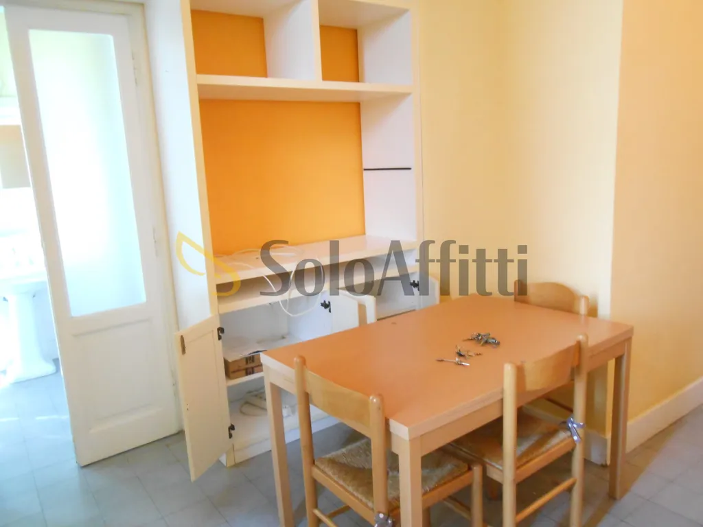 Söögituba - Fully Furnished Flat with Balcony in Central Pavia