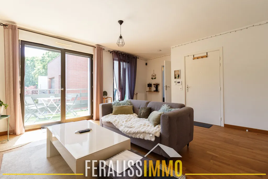 Séjour - Appartement F2 avec Grande Terrasse dans Résidence Sécurisée