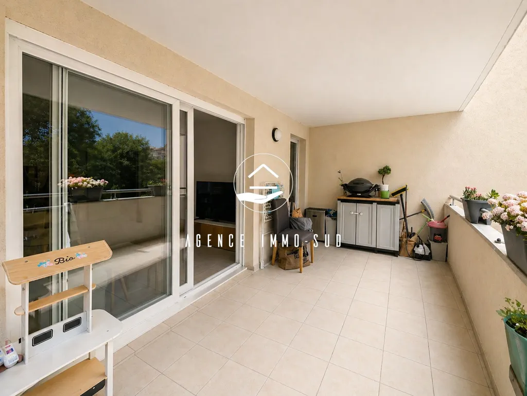 Balcon - Appartement avec Terrasse et Vue Château à Cagnes-Sur-Mer