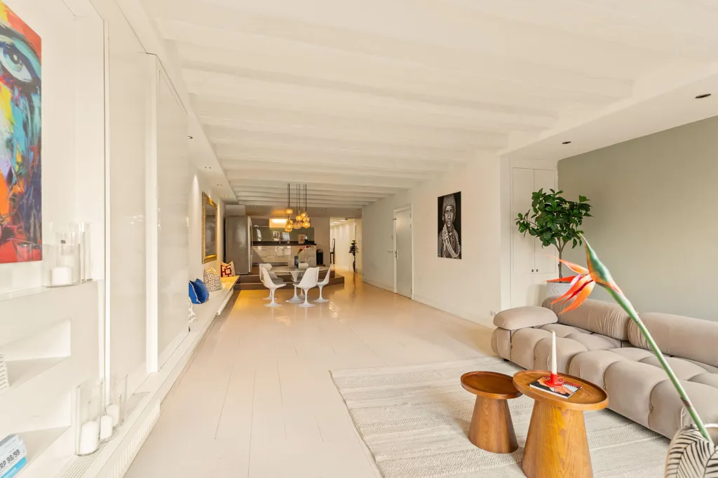 Living Room - Galerijflat with Garden at Lijnbaansgracht