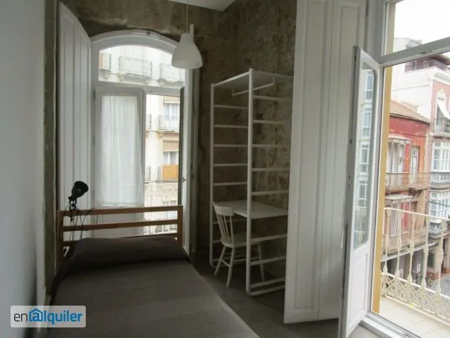 Bedrooms - Modernist Apartment with Balcony in Casco Antiguo