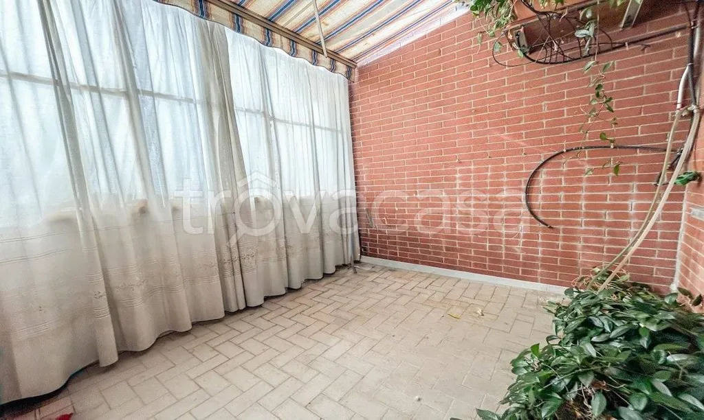 Terrasse - Rearranged Apartment with Balcony in Santena