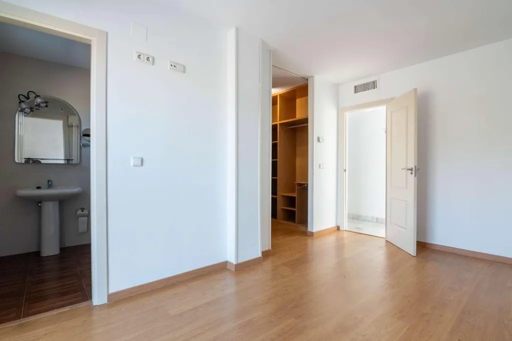 Pièces - Penthouse with Terrace in Salobreña Centro