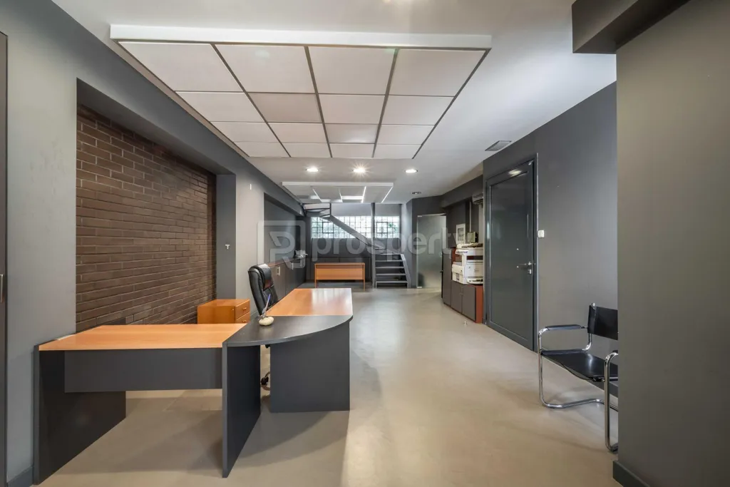 Bureau - Commercial Building with Parking in Chalandri