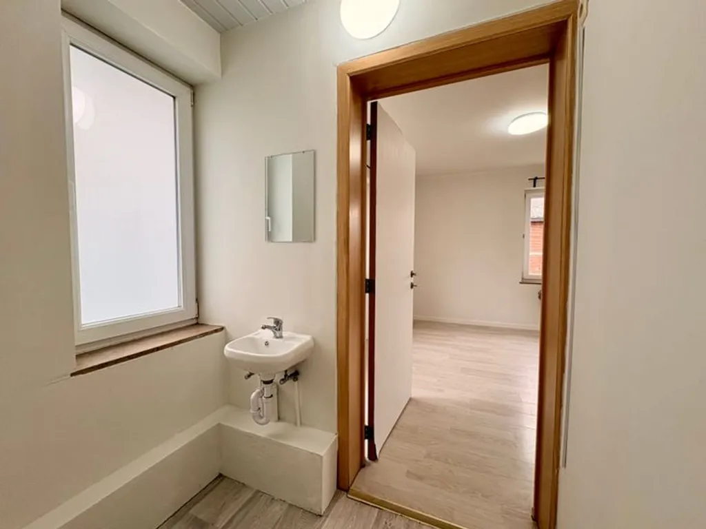 Bathrooms - Renovated Duplex with Meuse View in Jambes