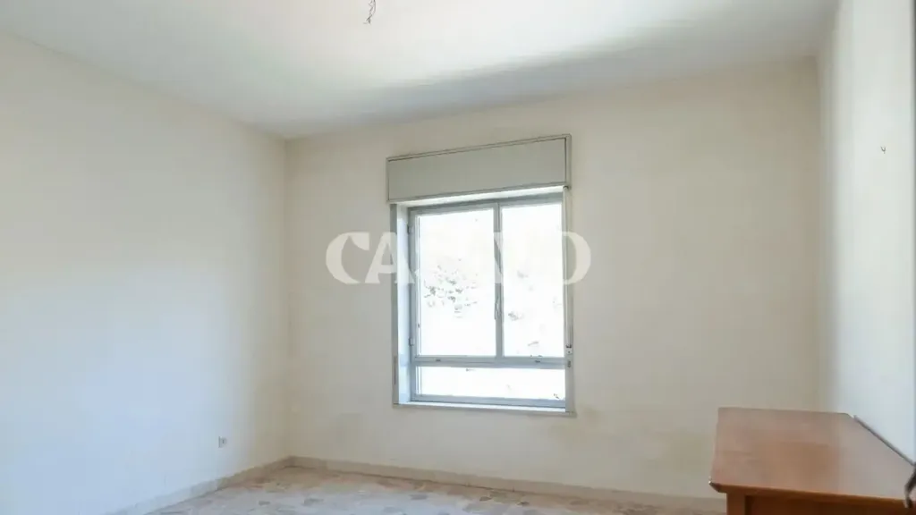 Pièces - Apartment with Balcony in Messina