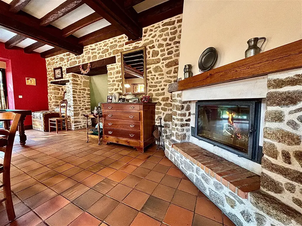 Maison 7 pièces à Ernee