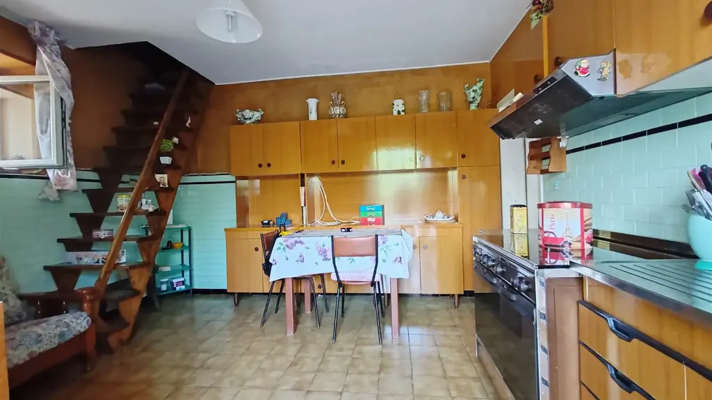Cuisine - 11.5-Room House with Double Garage in Guardiagrele