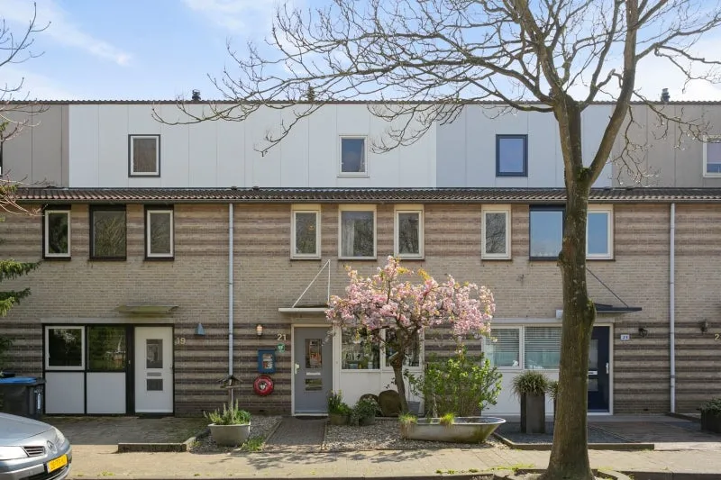 Välivaade - Modern 2-Bedroom Flat with Balcony in Roosendaal
