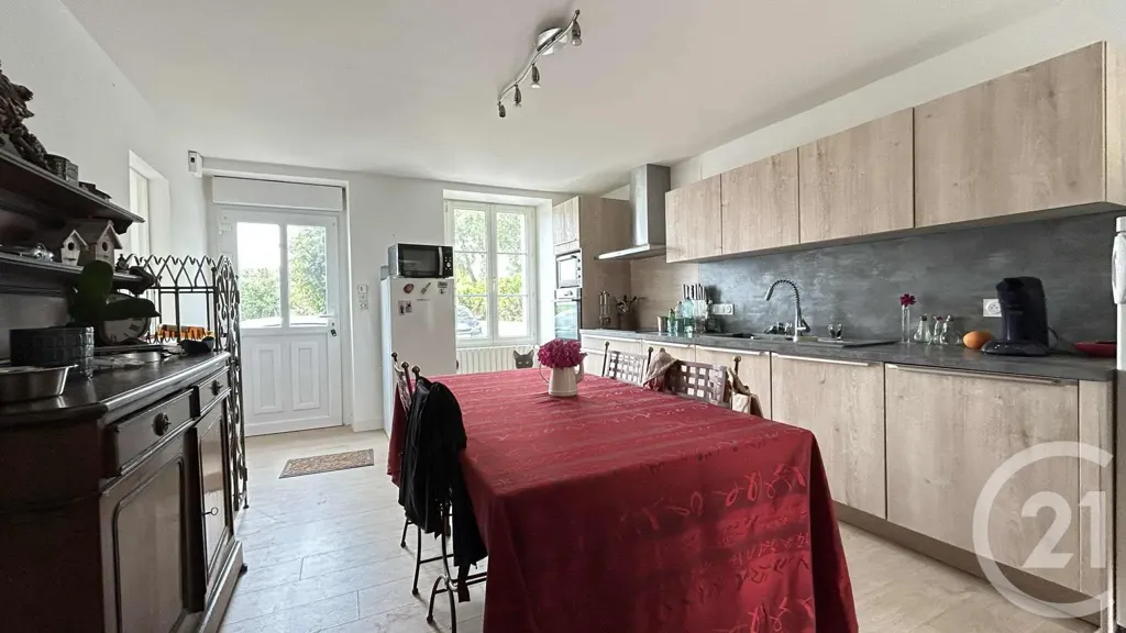 Maison 6 pièces à COSMES