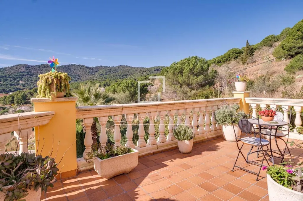 Terrasse - Detached House with Pool in Vilassar de Dalt